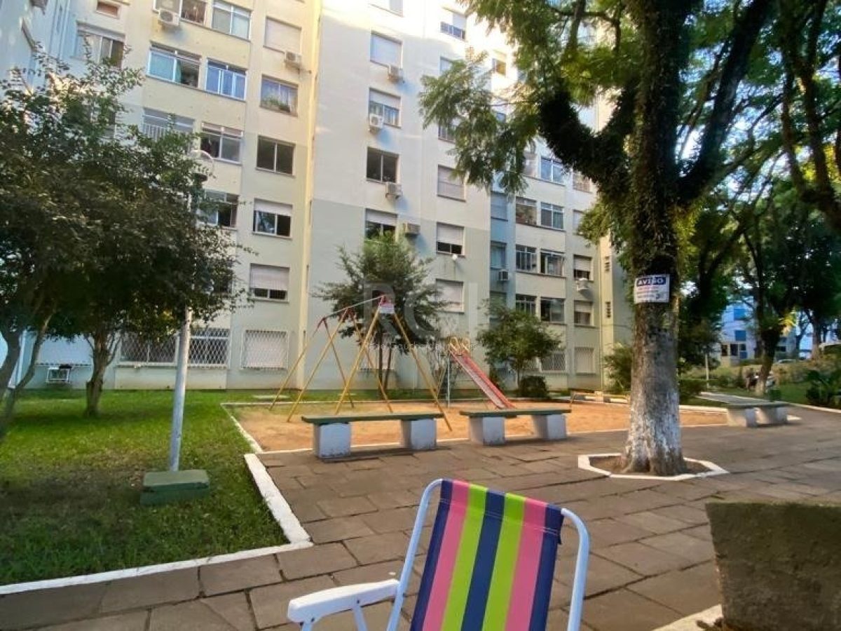 Apartamento à venda com 60m², 2 quartos no bairro Cristal em Porto Alegre - Foto 1