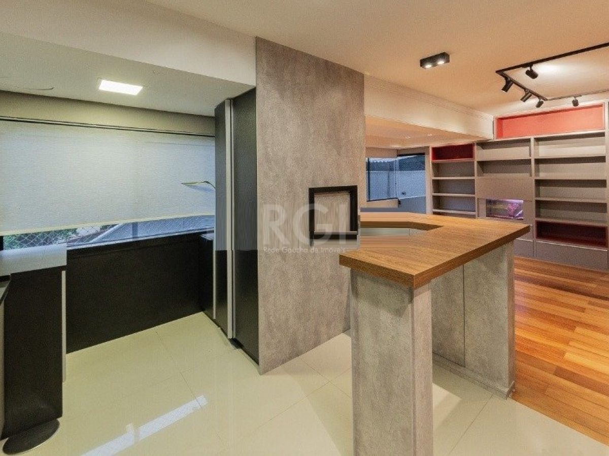 Apartamento à venda com 144m², 3 quartos, 1 suíte, 2 vagas no bairro Higienópolis em Porto Alegre - Foto 1