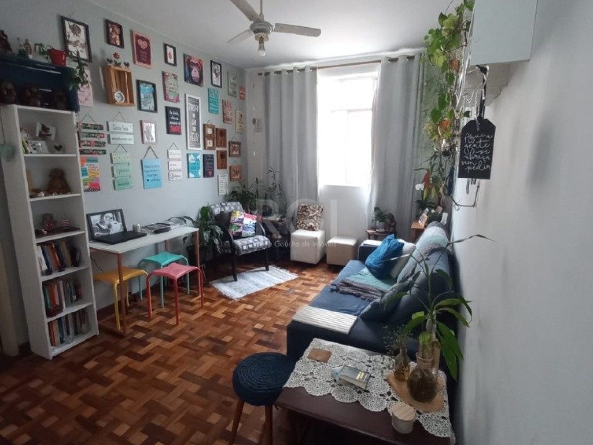 Apartamento à venda com 63m², 2 quartos, 1 vaga no bairro Partenon em Porto Alegre - Foto 1