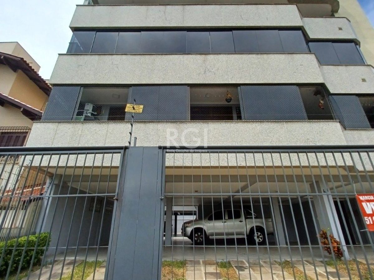 Cobertura à venda com 260m², 3 quartos, 1 suíte, 2 vagas no bairro Jardim Itu em Porto Alegre - Foto 1