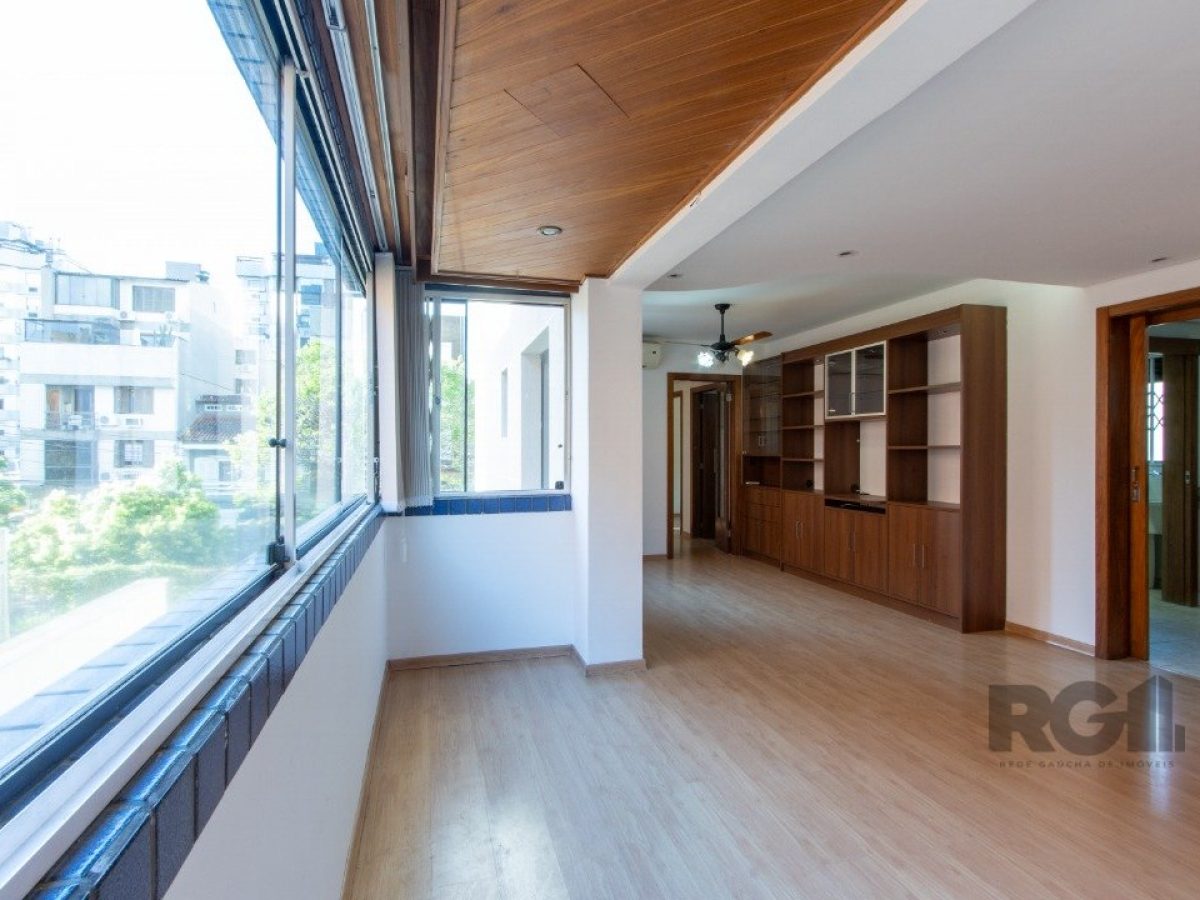 Apartamento à venda com 92m², 3 quartos, 1 suíte, 1 vaga no bairro Petrópolis em Porto Alegre - Foto 1