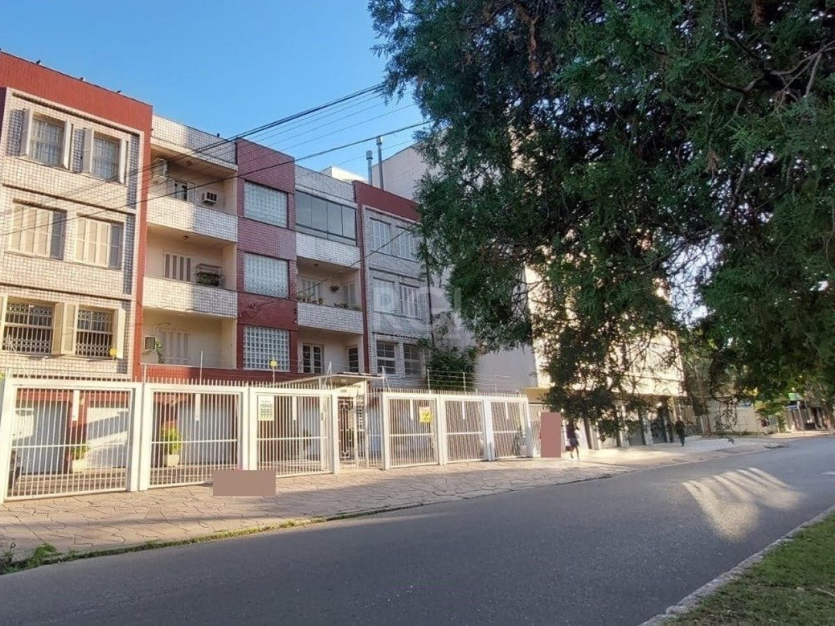 Apartamento à venda com 240m², 3 quartos, 1 suíte no bairro Santana em Porto Alegre - Foto 1