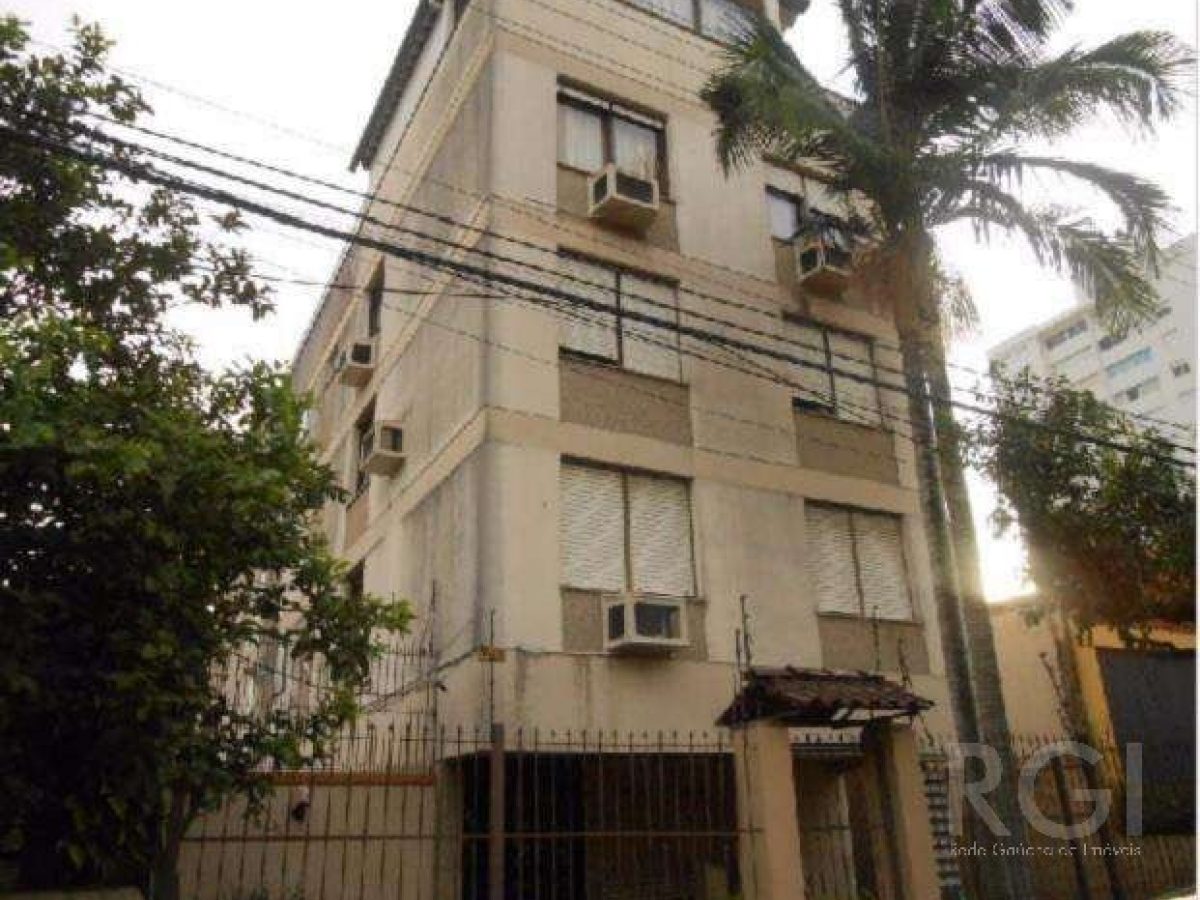 Apartamento à venda com 79m², 2 quartos, 2 vagas no bairro Santana em Porto Alegre - Foto 1