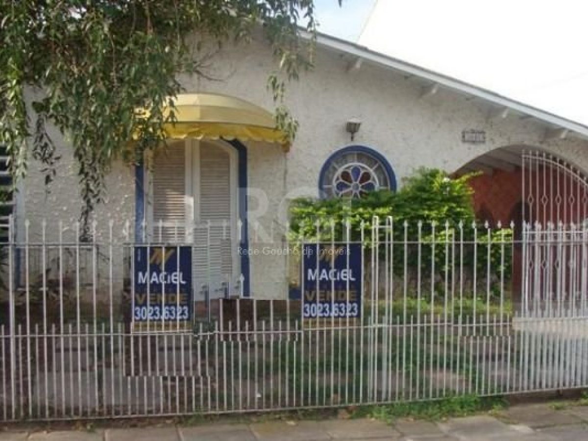 Casa à venda com 150m², 2 quartos, 3 vagas no bairro Ipanema em Porto Alegre - Foto 1