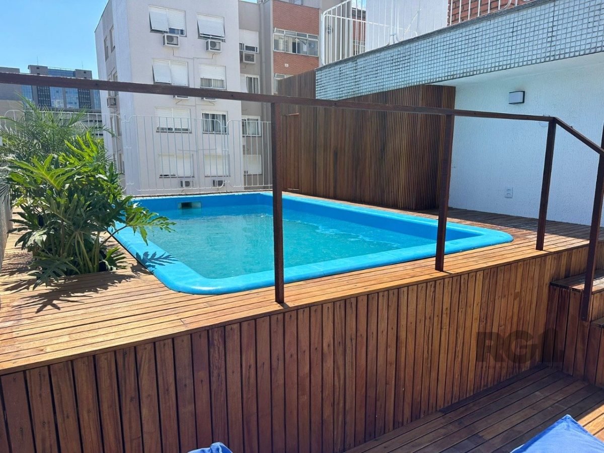 Cobertura à venda com 250m², 3 quartos, 2 vagas no bairro Menino Deus em Porto Alegre - Foto 1