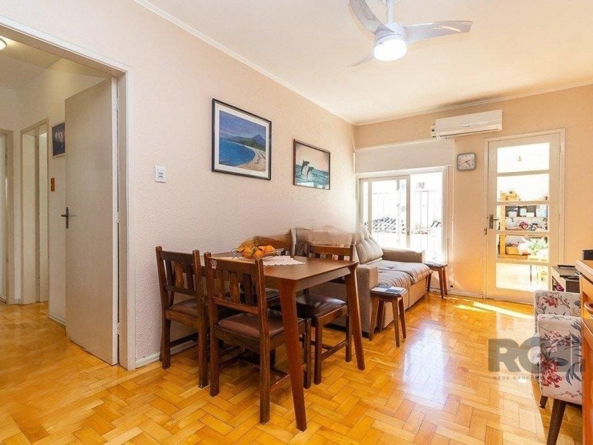 Apartamento à venda com 77m², 3 quartos, 1 suíte, 1 vaga no bairro Menino Deus em Porto Alegre - Foto 1