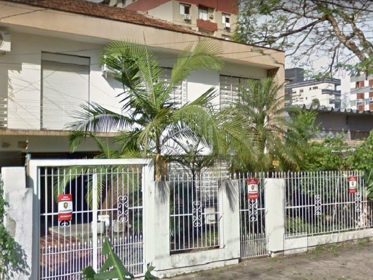 Casa à venda com 400m², 5 quartos, 3 vagas no bairro Santana em Porto Alegre - Foto 1