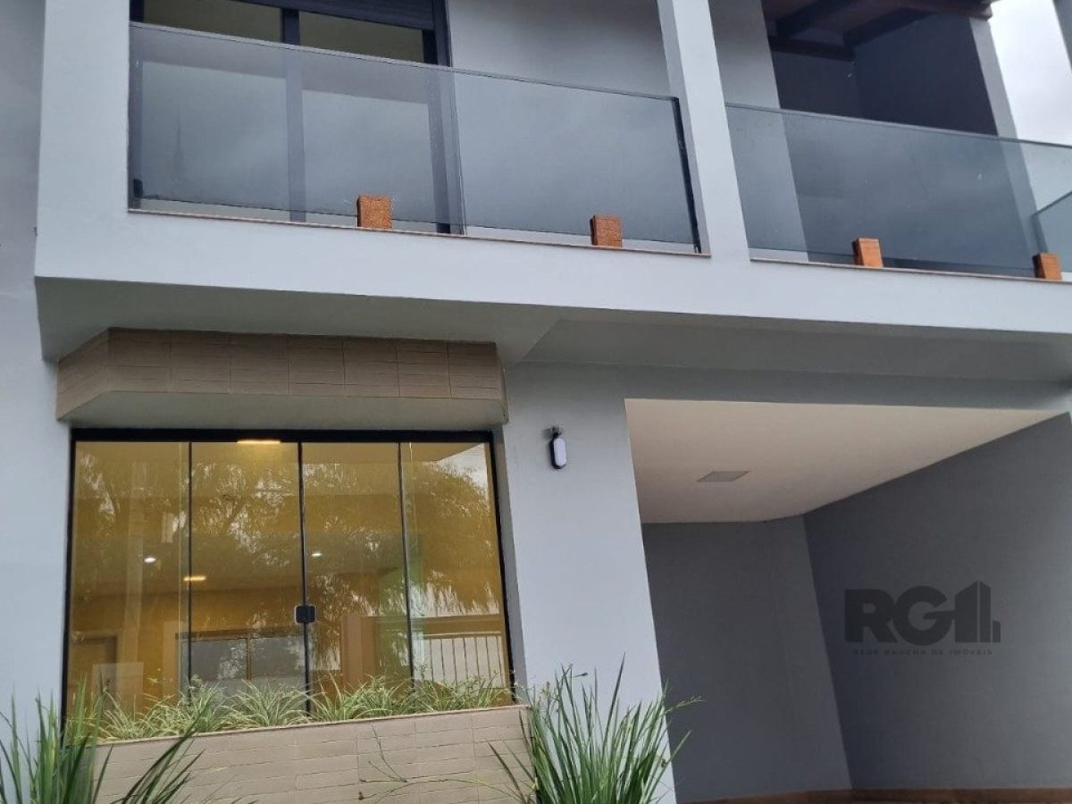 Casa à venda com 170m², 3 quartos, 2 suítes, 2 vagas no bairro Jardim Itu em Porto Alegre - Foto 1