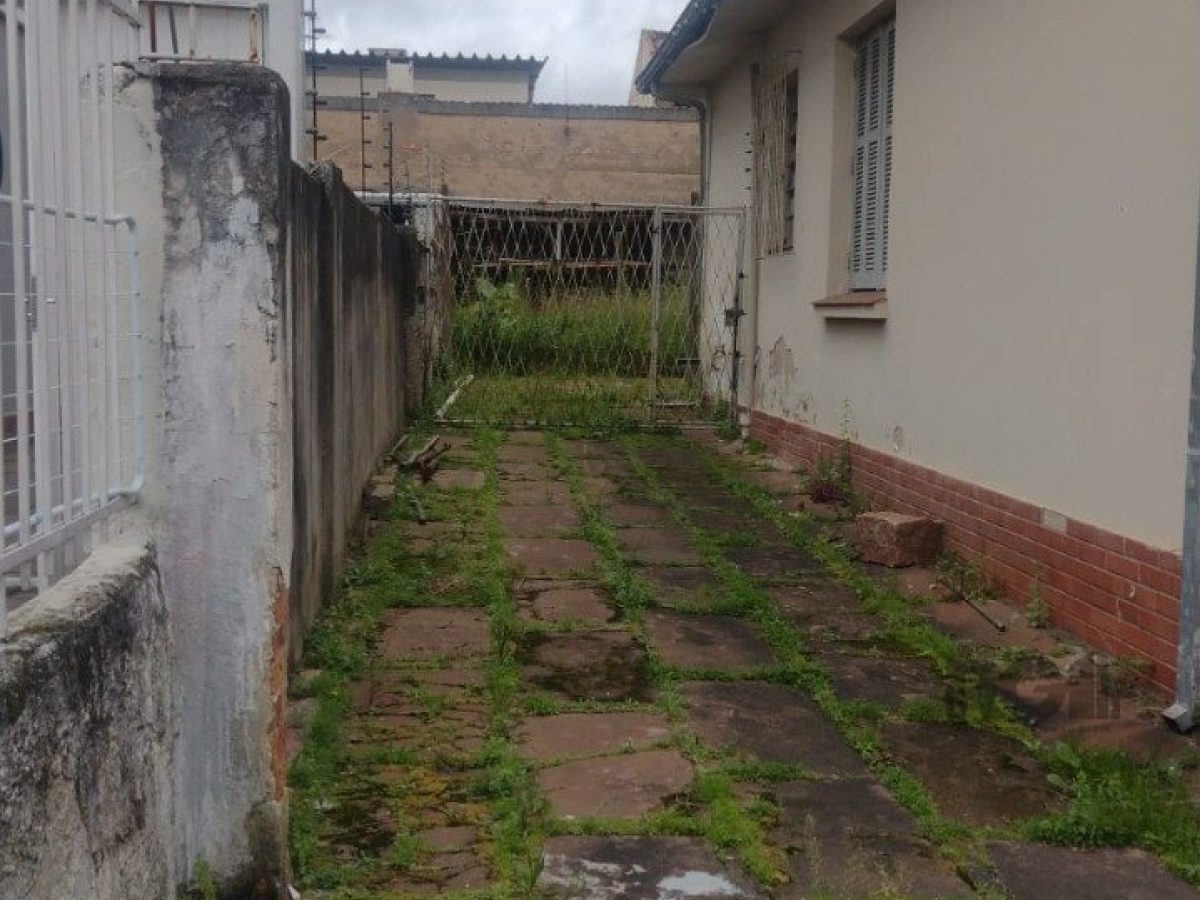 Casa à venda com 100m², 3 quartos, 1 vaga no bairro Partenon em Porto Alegre - Foto 1