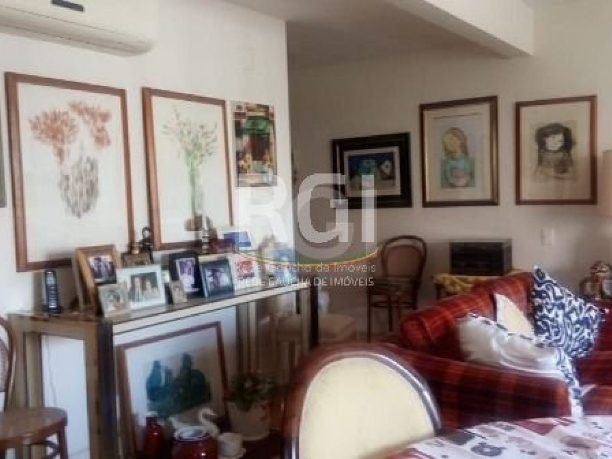 Apartamento à venda com 164m², 3 quartos, 1 suíte, 1 vaga no bairro Floresta em Porto Alegre - Foto 1