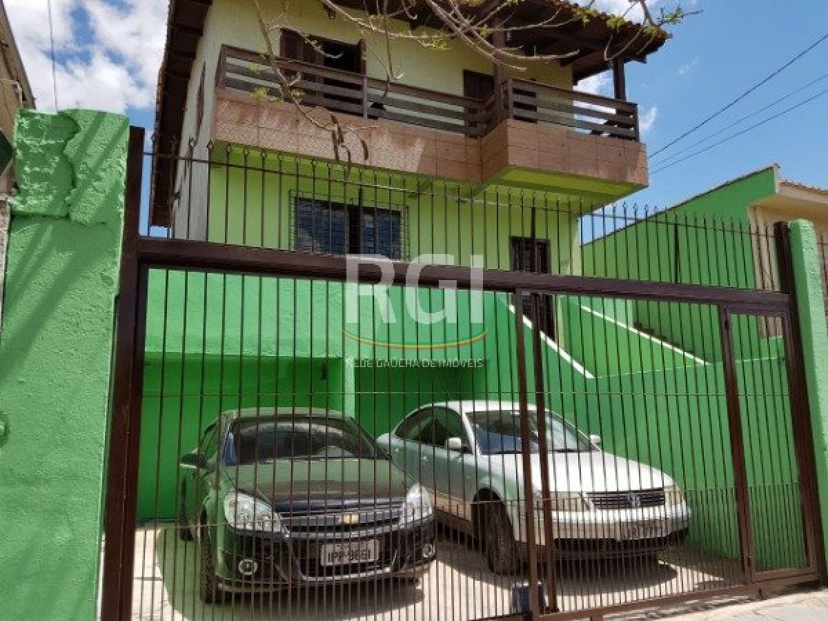 Casa à venda com 450m², 4 quartos, 1 suíte, 2 vagas no bairro Vila Ipiranga em Porto Alegre - Foto 1