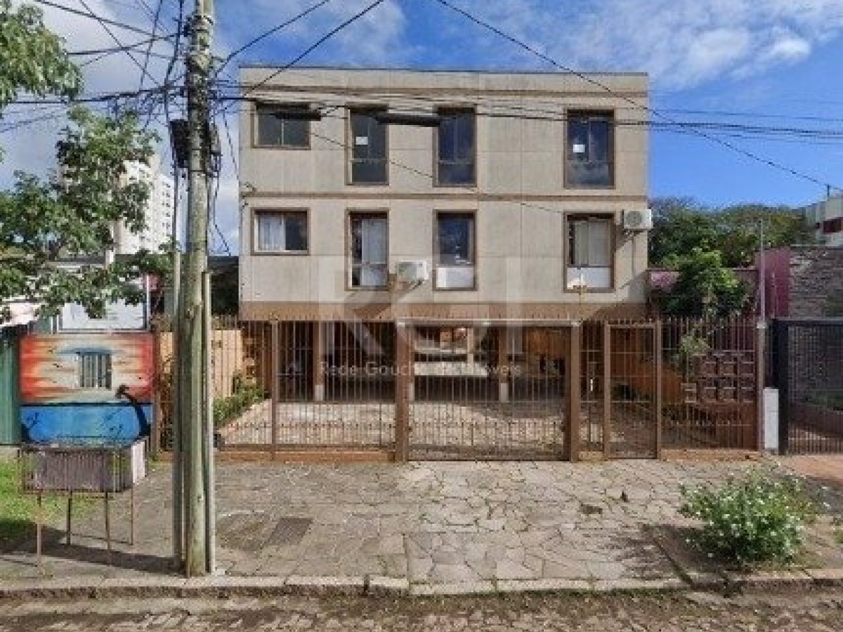 Apartamento à venda com 85m², 2 quartos, 1 vaga no bairro Partenon em Porto Alegre - Foto 1