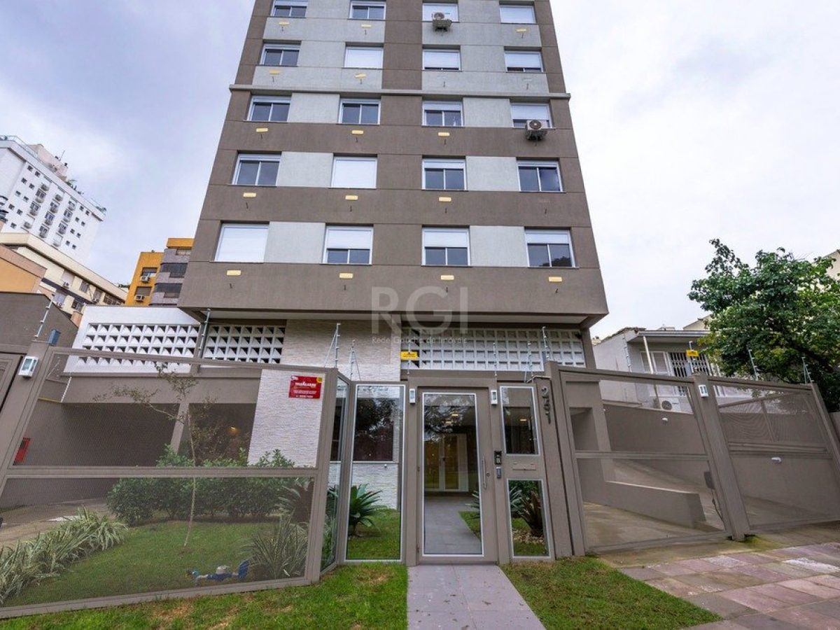 Apartamento à venda com 65m², 3 quartos, 1 suíte, 1 vaga no bairro Petrópolis em Porto Alegre - Foto 1