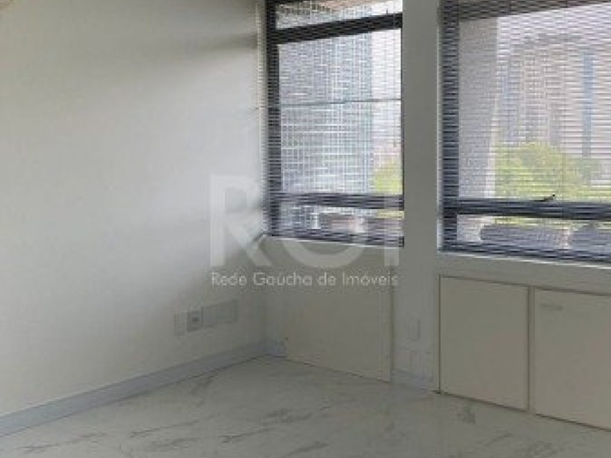 Conjunto/Sala à venda com 44m², 1 vaga no bairro Moinhos de Vento em Porto Alegre - Foto 1