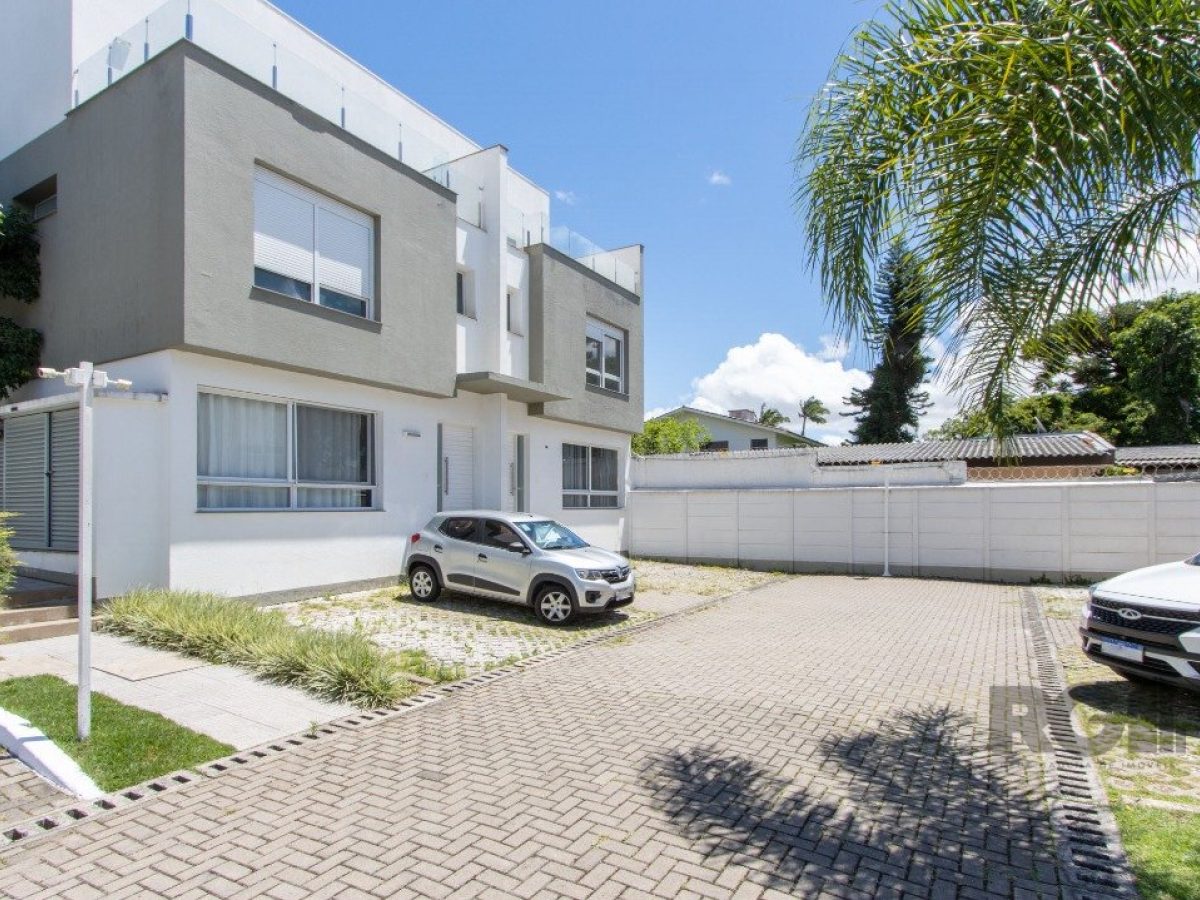 Casa Condominio à venda com 197m², 3 quartos, 1 suíte, 2 vagas no bairro Glória em Porto Alegre - Foto 1