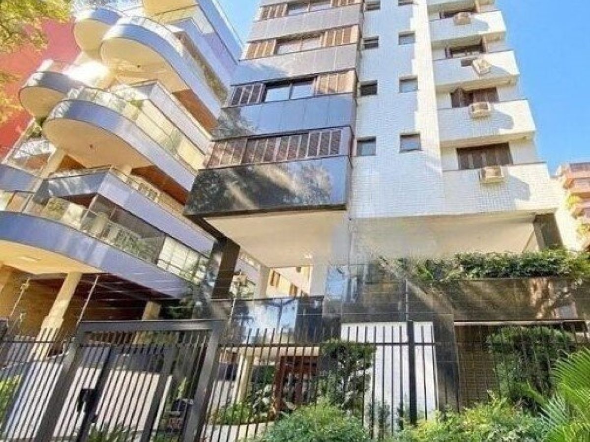 Apartamento à venda com 137m², 3 quartos, 1 suíte, 4 vagas no bairro Petrópolis em Porto Alegre - Foto 1