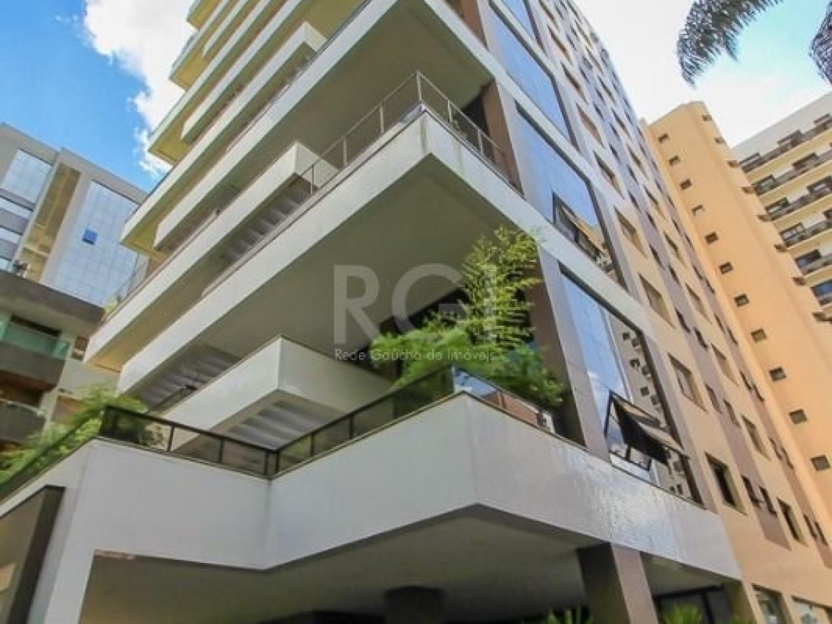 Apartamento à venda com 303m², 4 quartos, 4 suítes, 6 vagas no bairro Bela Vista em Porto Alegre - Foto 1