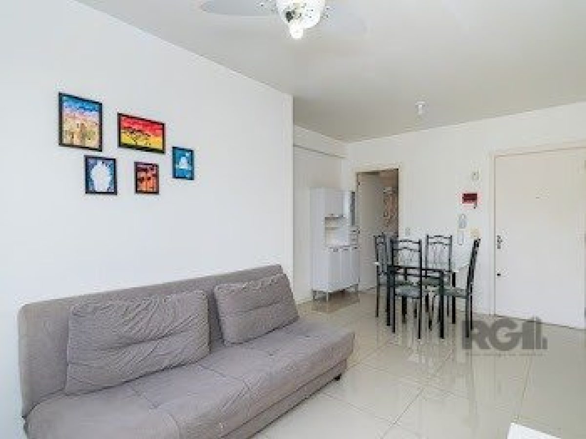 Apartamento à venda com 65m², 3 quartos, 1 suíte, 1 vaga no bairro Santo Antônio em Porto Alegre - Foto 1