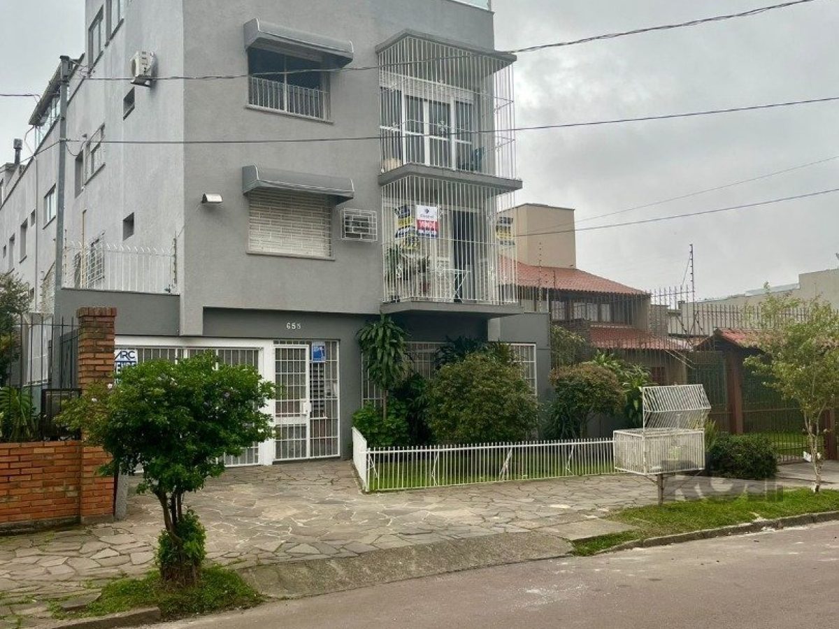 Cobertura à venda com 141m², 3 quartos, 2 vagas no bairro Cristal em Porto Alegre - Foto 1