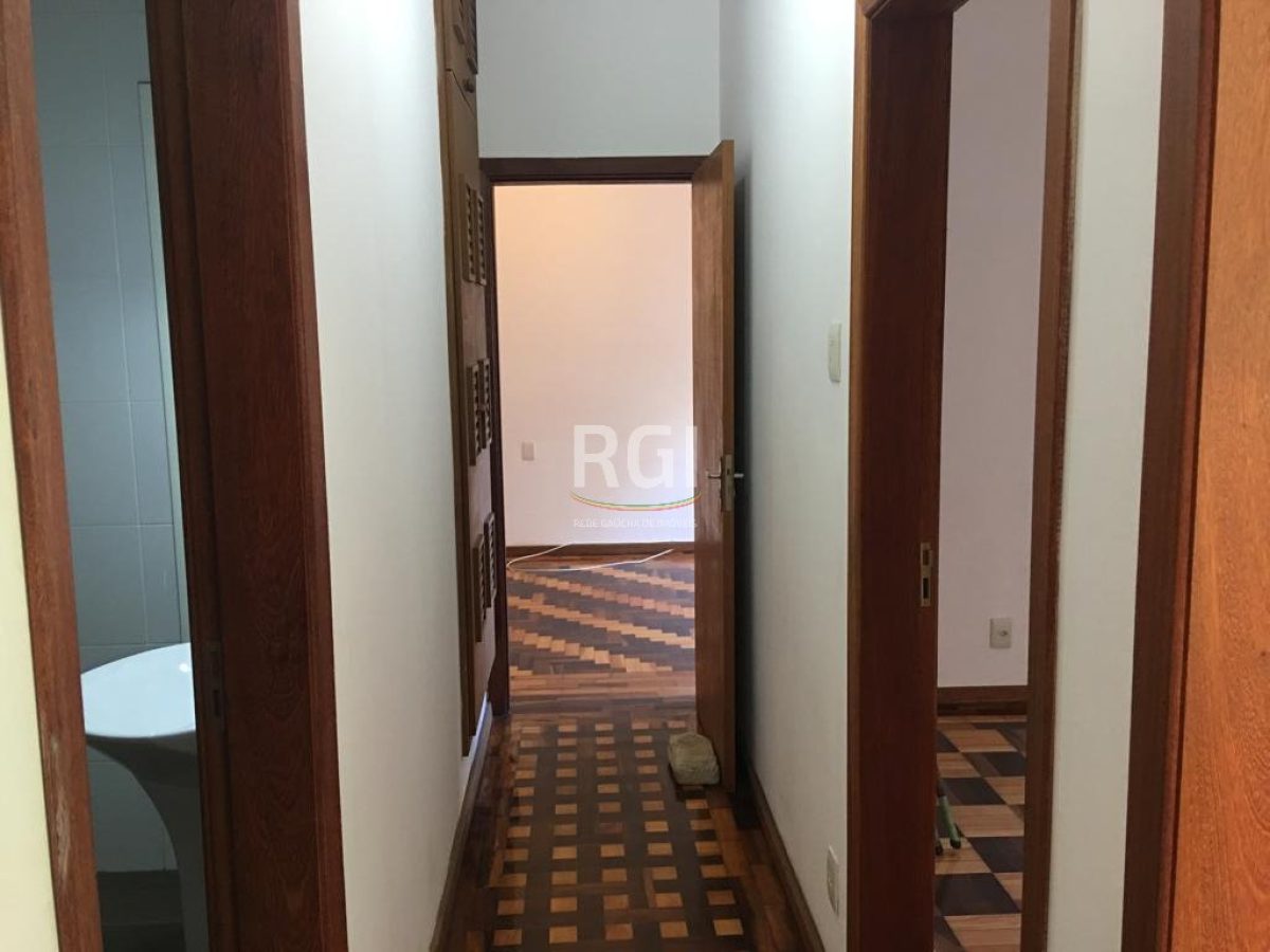 Apartamento à venda com 79m², 3 quartos no bairro Azenha em Porto Alegre - Foto 1