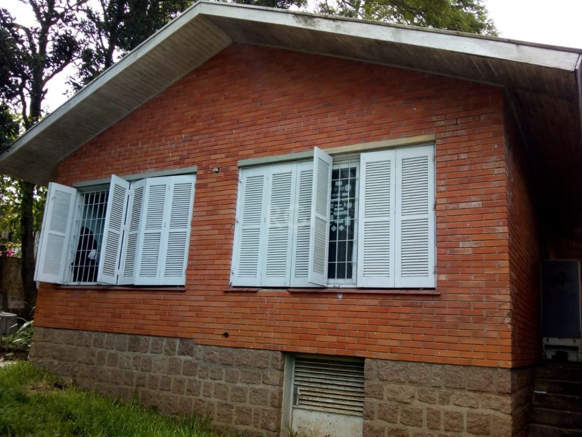 Casa à venda com 178m², 4 quartos, 1 vaga no bairro Chácara das Pedras em Porto Alegre - Foto 1