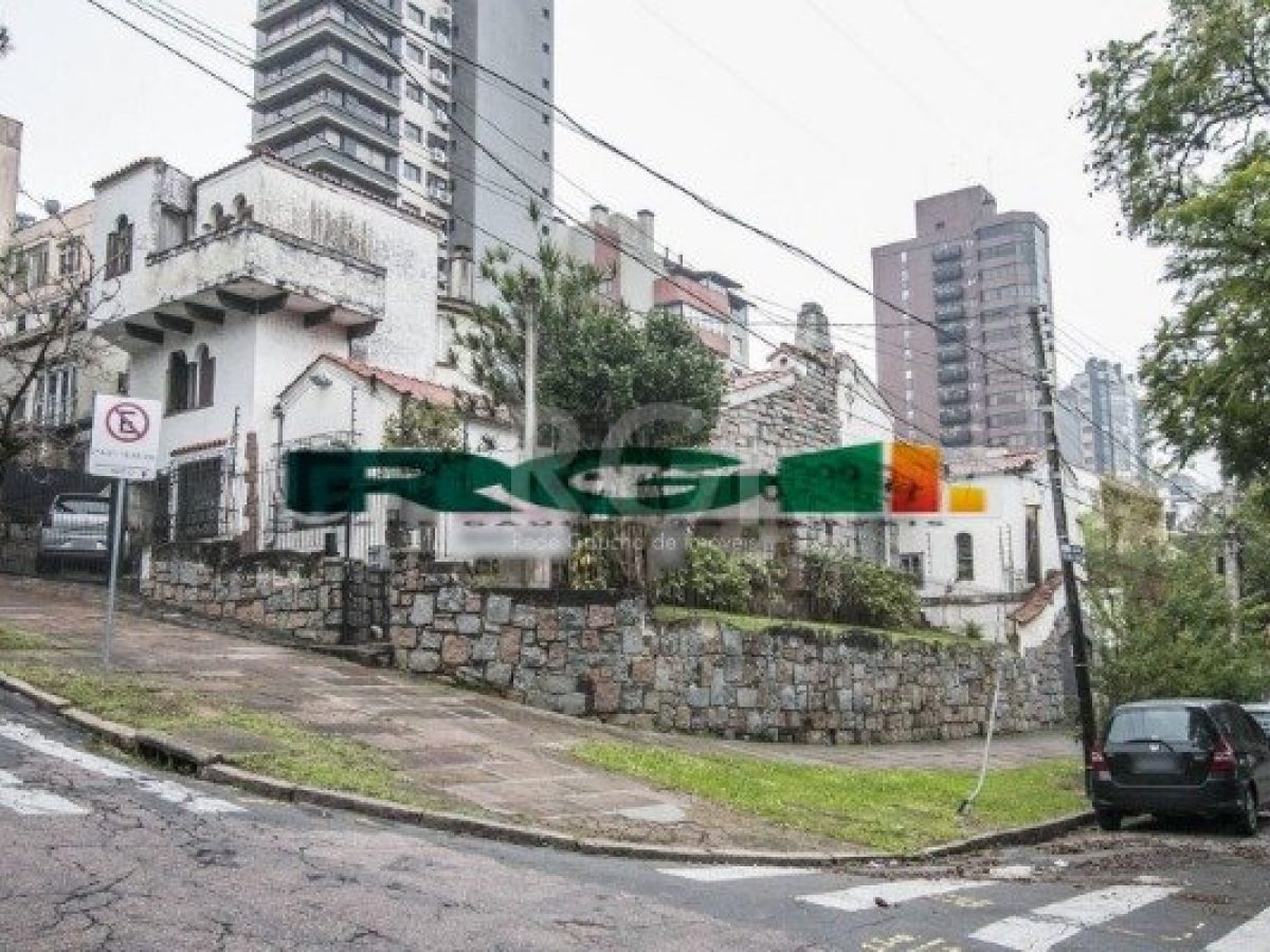 Casa à venda com 544m², 4 quartos, 3 vagas no bairro Rio Branco em Porto Alegre - Foto 1