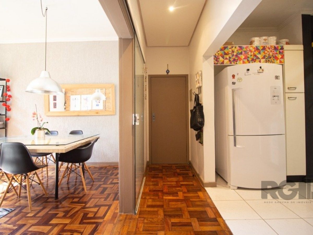 Apartamento à venda com 81m², 3 quartos, 1 suíte, 3 vagas no bairro Petrópolis em Porto Alegre - Foto 1