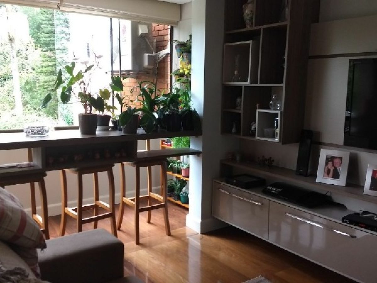 Apartamento à venda com 203m², 3 quartos, 1 suíte, 3 vagas no bairro Ipanema em Porto Alegre - Foto 1