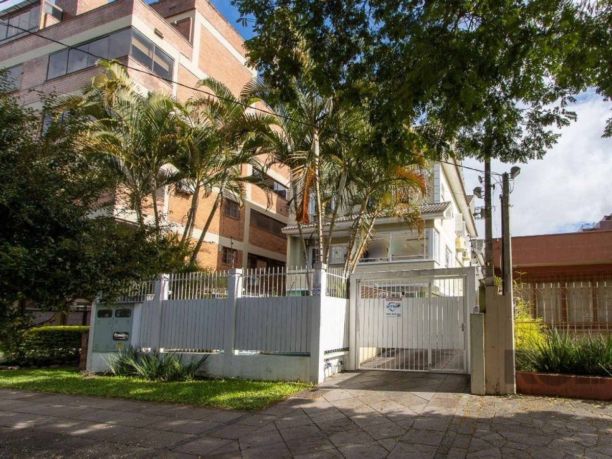 Casa Condominio à venda com 191m², 3 quartos, 1 suíte, 2 vagas no bairro Tristeza em Porto Alegre - Foto 1