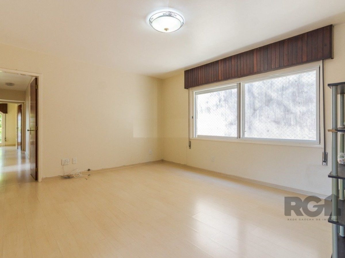 Apartamento à venda com 104m², 3 quartos, 1 vaga no bairro Petrópolis em Porto Alegre - Foto 1