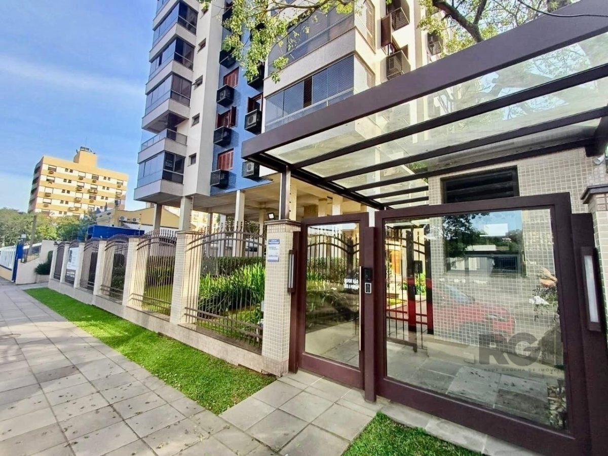 Apartamento à venda com 154m², 3 quartos, 1 suíte, 2 vagas no bairro Tristeza em Porto Alegre - Foto 1