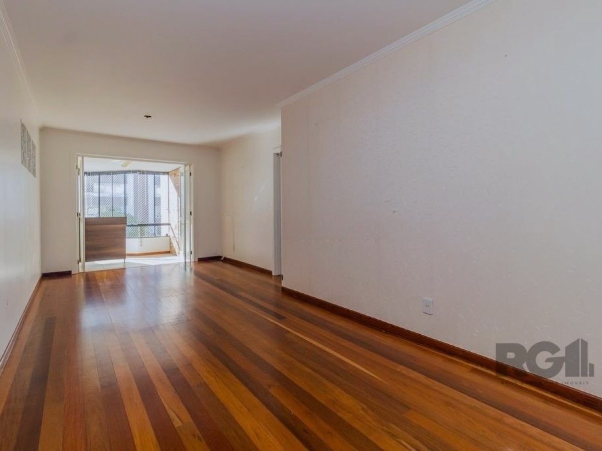 Apartamento à venda com 121m², 3 quartos, 1 suíte, 1 vaga no bairro Menino Deus em Porto Alegre - Foto 1