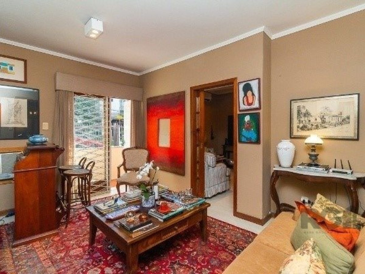 Apartamento à venda com 121m², 3 quartos, 1 suíte no bairro Moinhos de Vento em Porto Alegre - Foto 1