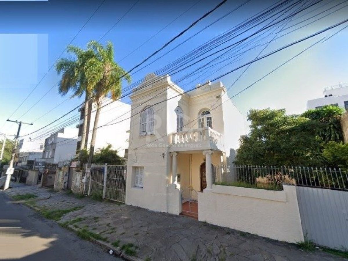 Casa à venda com 100m², 2 quartos, 4 vagas no bairro Rio Branco em Porto Alegre - Foto 1