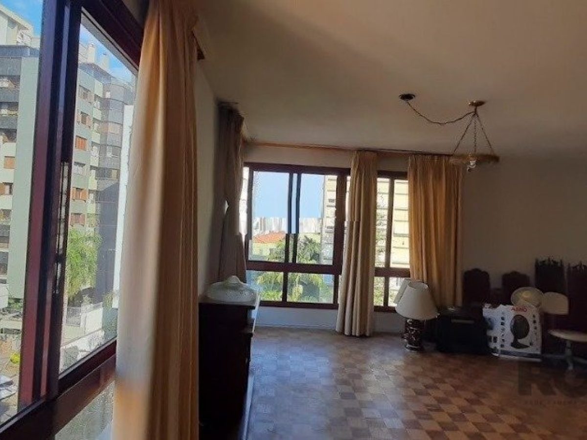 Apartamento à venda com 133m², 3 quartos, 1 suíte, 1 vaga no bairro Rio Branco em Porto Alegre - Foto 1