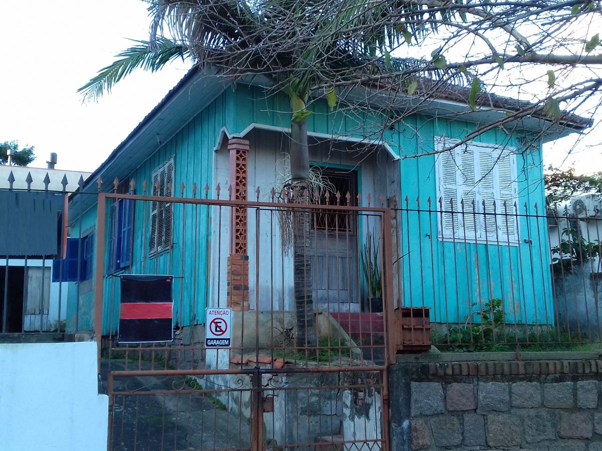 Casa à venda com 91m², 2 quartos, 1 vaga no bairro Jardim Botânico em Porto Alegre - Foto 1