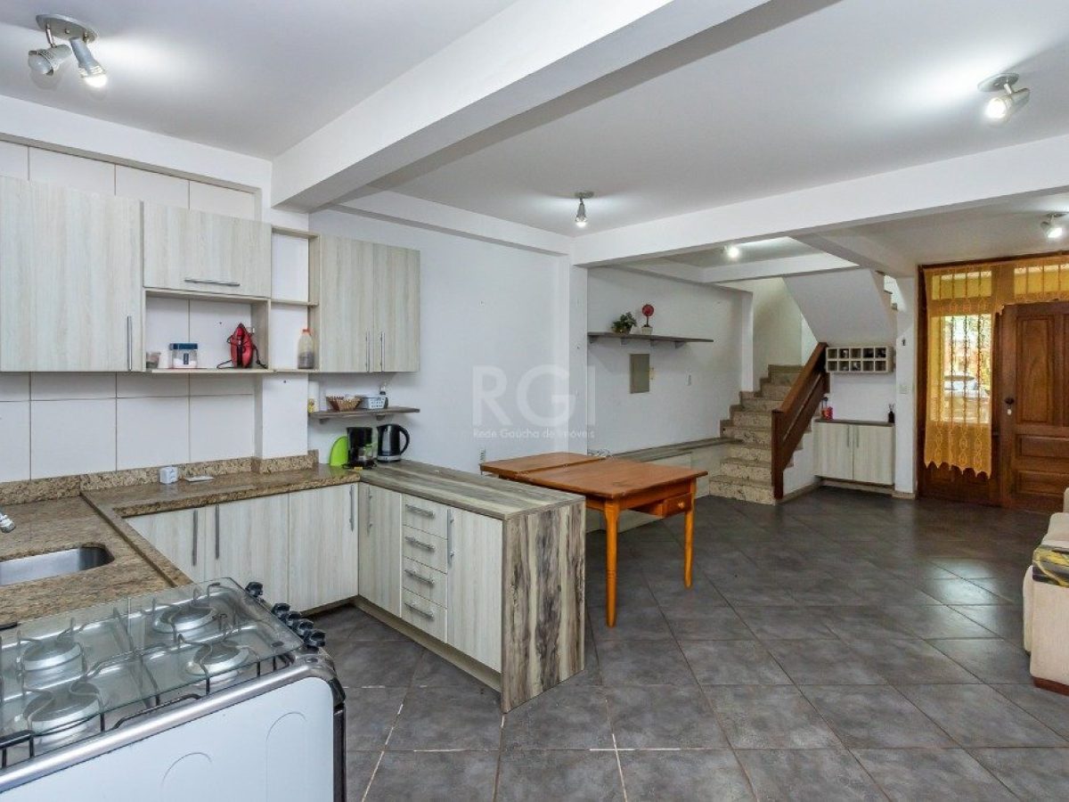 Casa à venda com 430m², 3 quartos no bairro Santa Tereza em Porto Alegre - Foto 1