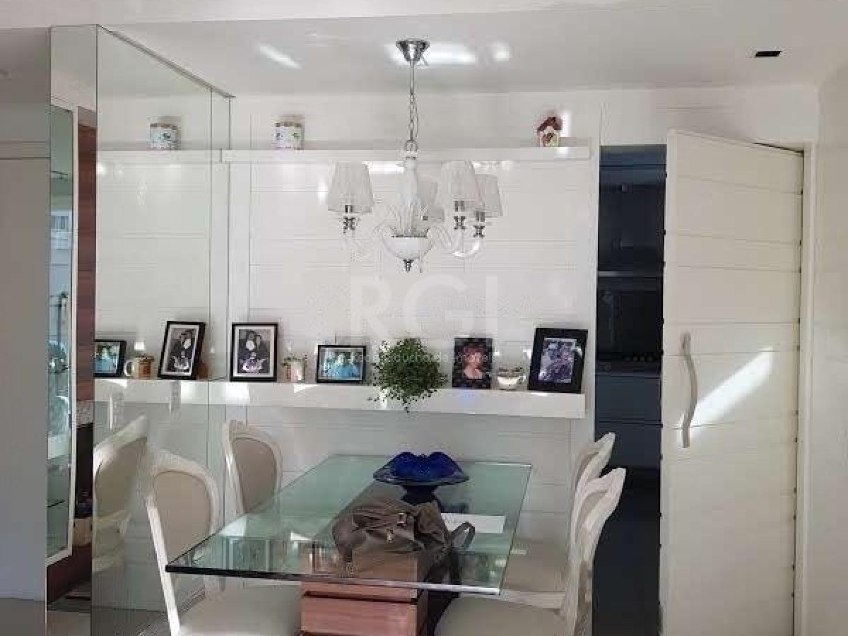 Apartamento à venda com 106m², 3 quartos, 1 suíte, 2 vagas no bairro Passo d'Areia em Porto Alegre - Foto 1