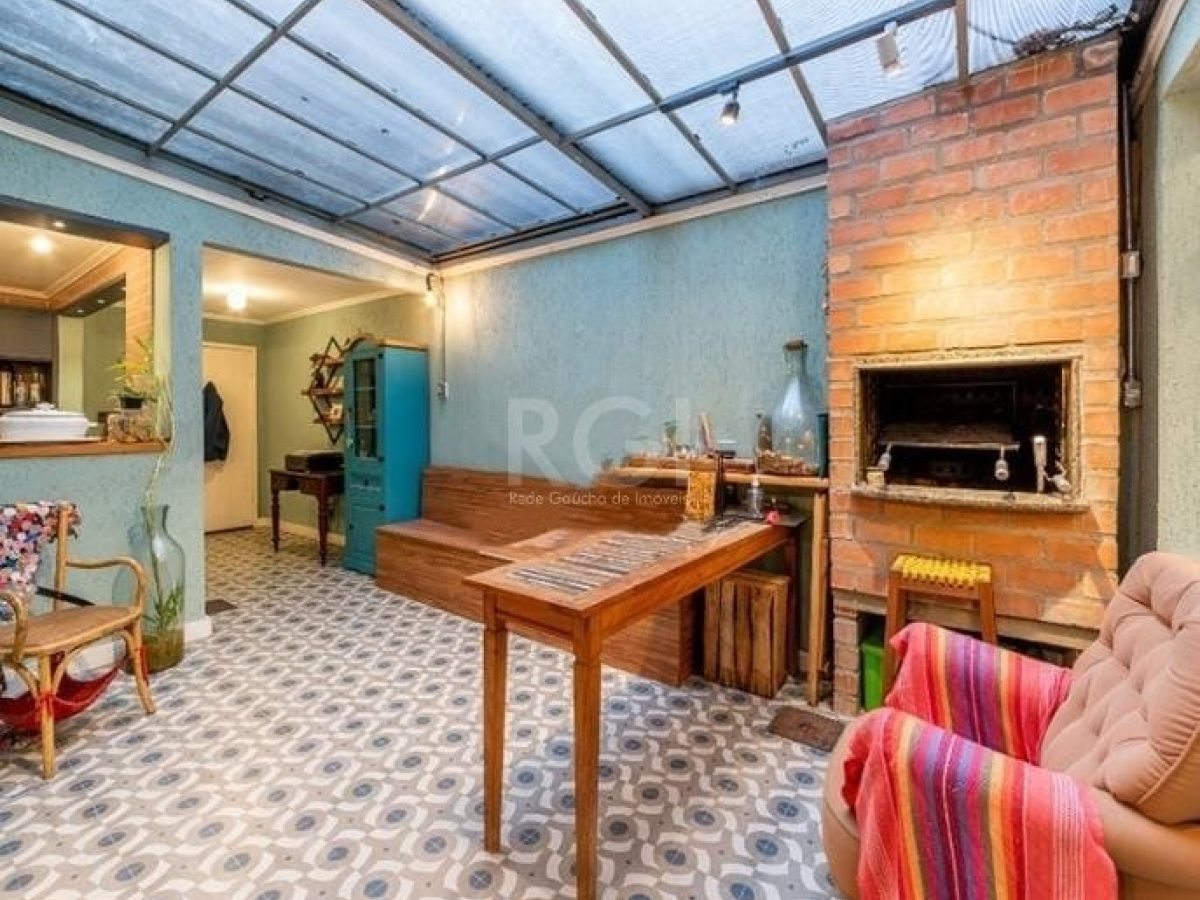 Apartamento à venda com 130m², 4 quartos, 1 suíte no bairro Bela Vista em Porto Alegre - Foto 1