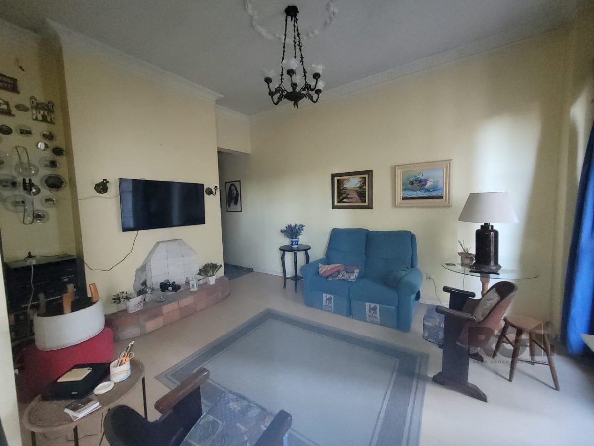 Apartamento à venda com 137m², 4 quartos no bairro Floresta em Porto Alegre - Foto 1