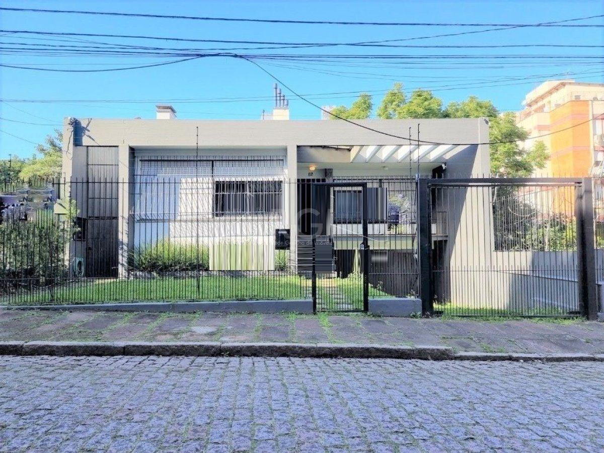 Casa à venda com 300m², 4 quartos, 2 suítes, 4 vagas no bairro Higienópolis em Porto Alegre - Foto 1