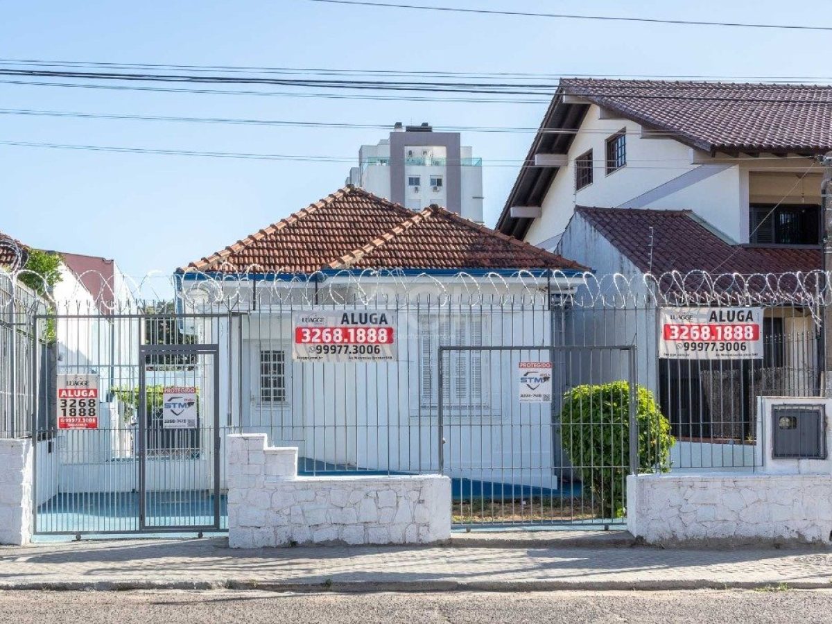 Casa à venda com 180m², 3 quartos, 3 vagas no bairro Medianeira em Porto Alegre - Foto 1