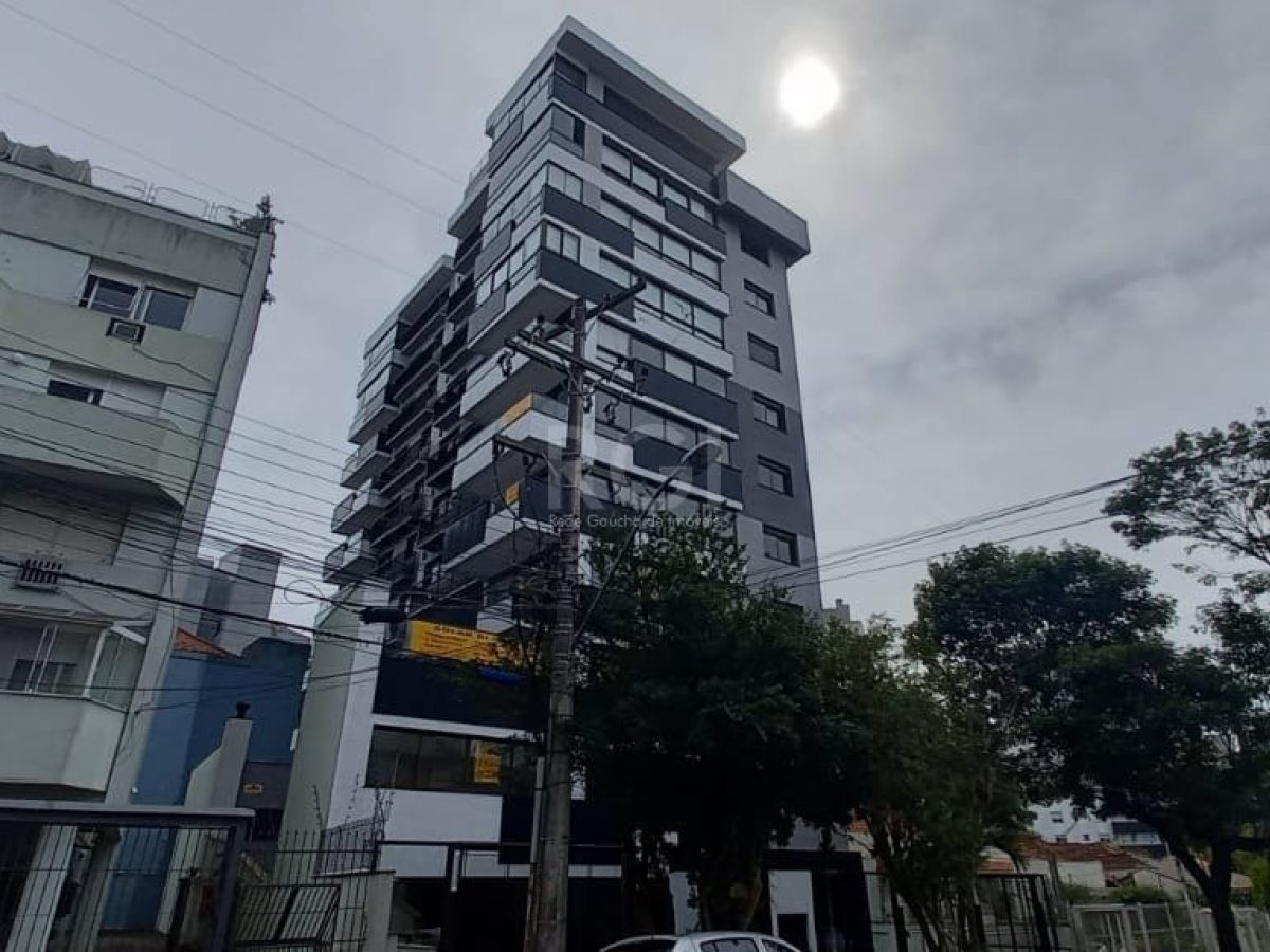 Apartamento à venda com 119m², 3 quartos, 1 suíte, 1 vaga no bairro Petrópolis em Porto Alegre - Foto 1