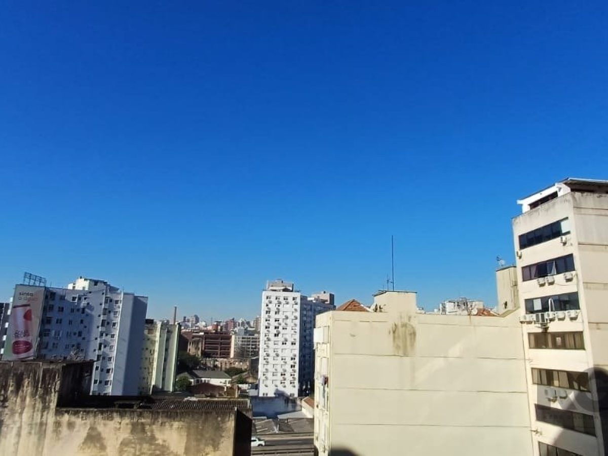 Apartamento à venda com 78m², 3 quartos, 1 suíte no bairro Centro Histórico em Porto Alegre - Foto 1