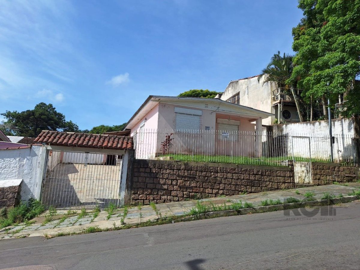 Casa à venda com 108m², 2 quartos, 1 vaga no bairro Ipanema em Porto Alegre - Foto 1