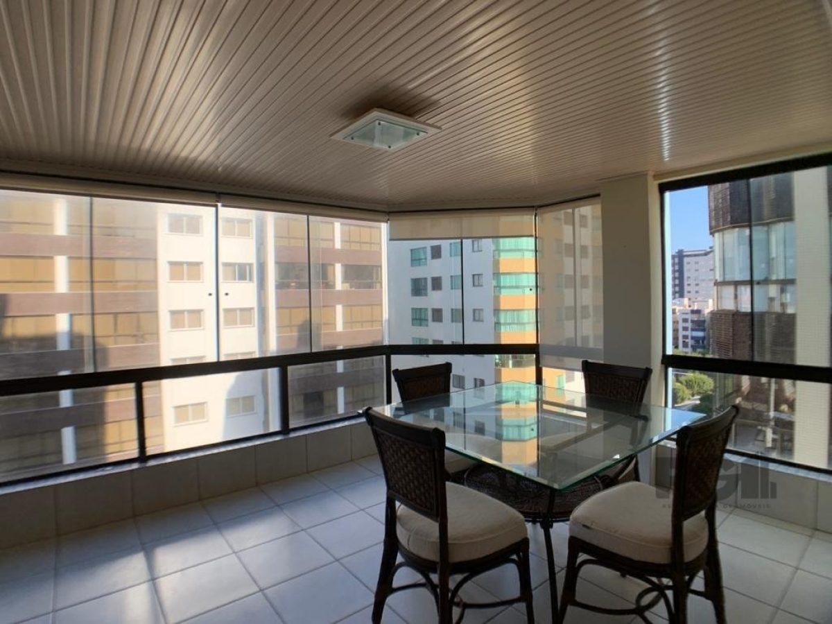 Apartamento à venda com 146m², 3 quartos, 1 suíte, 2 vagas no bairro Navegantes em Capão da Canoa - Foto 1