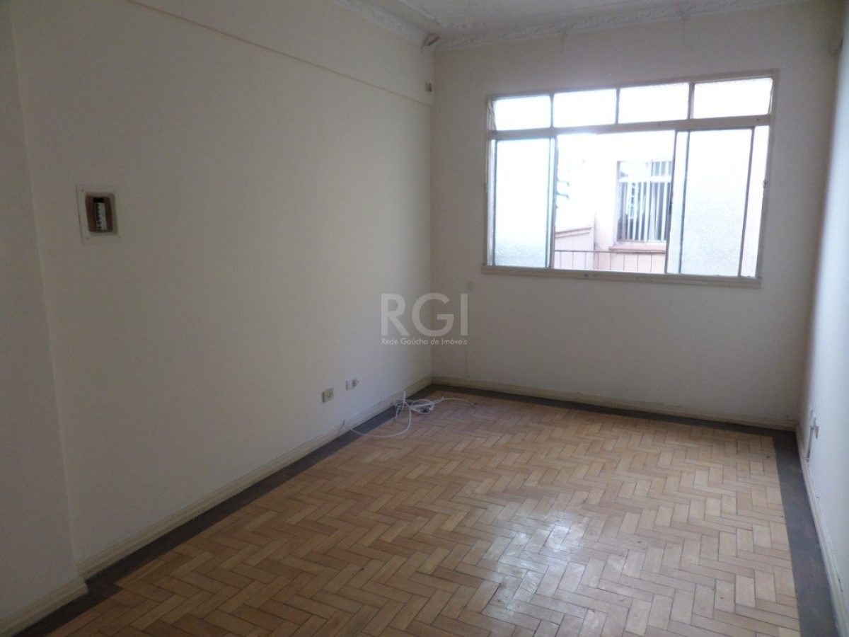 Apartamento à venda com 65m², 2 quartos, 1 vaga no bairro Centro em Porto Alegre - Foto 1