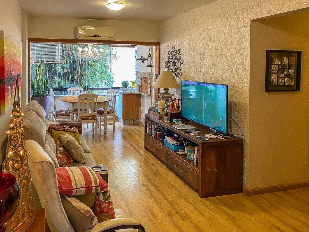 Apartamento à venda com 77m², 2 quartos, 1 suíte, 1 vaga no bairro Praia de Belas em Porto Alegre - Foto 1