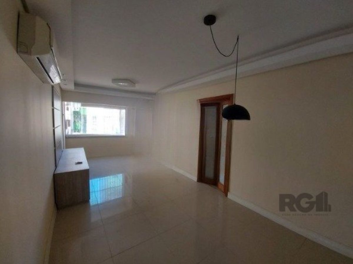 Apartamento à venda com 71m², 2 quartos, 1 vaga no bairro Santana em Porto Alegre - Foto 1