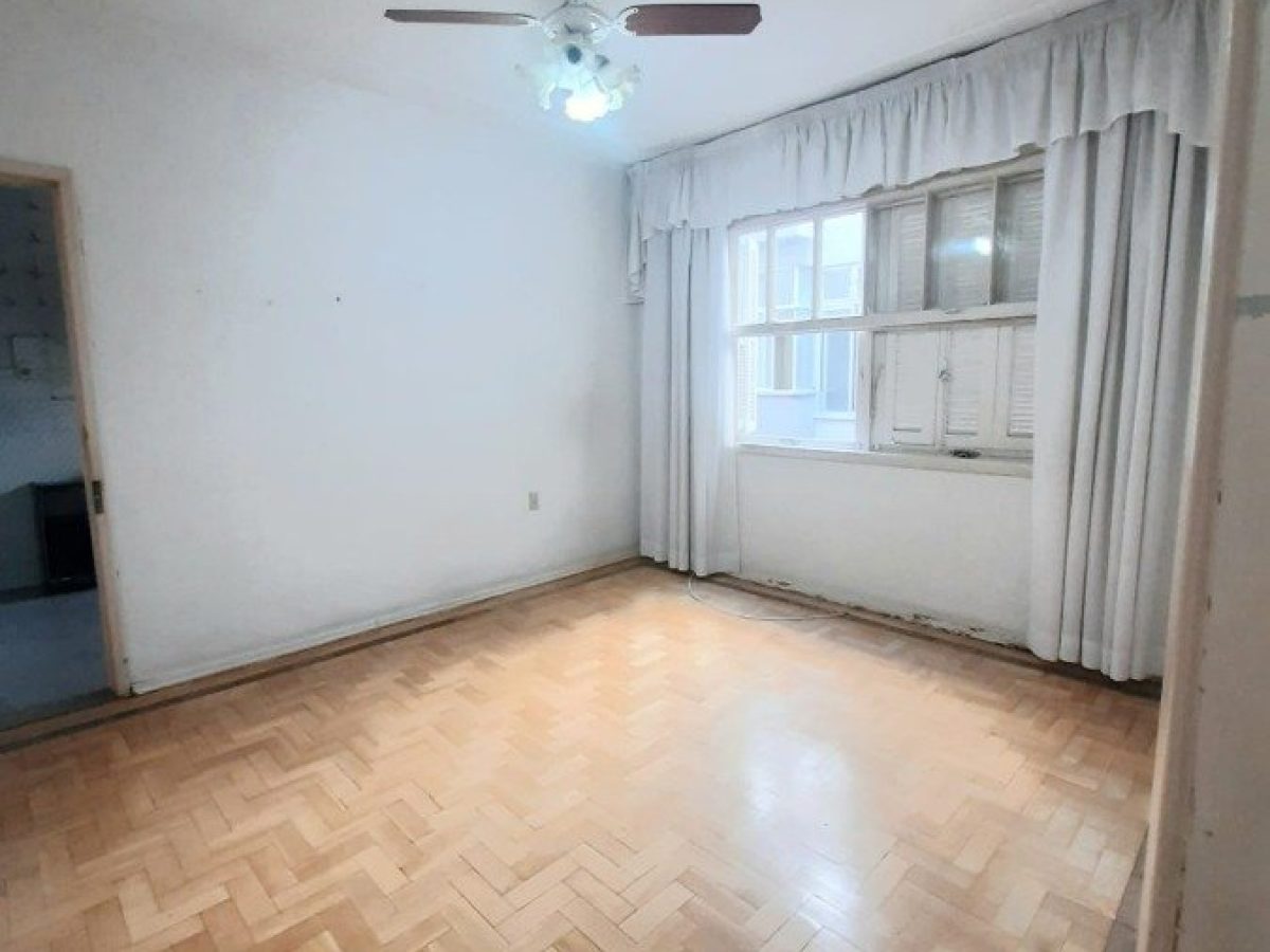 Apartamento à venda com 68m², 2 quartos no bairro Moinhos de Vento em Porto Alegre - Foto 1